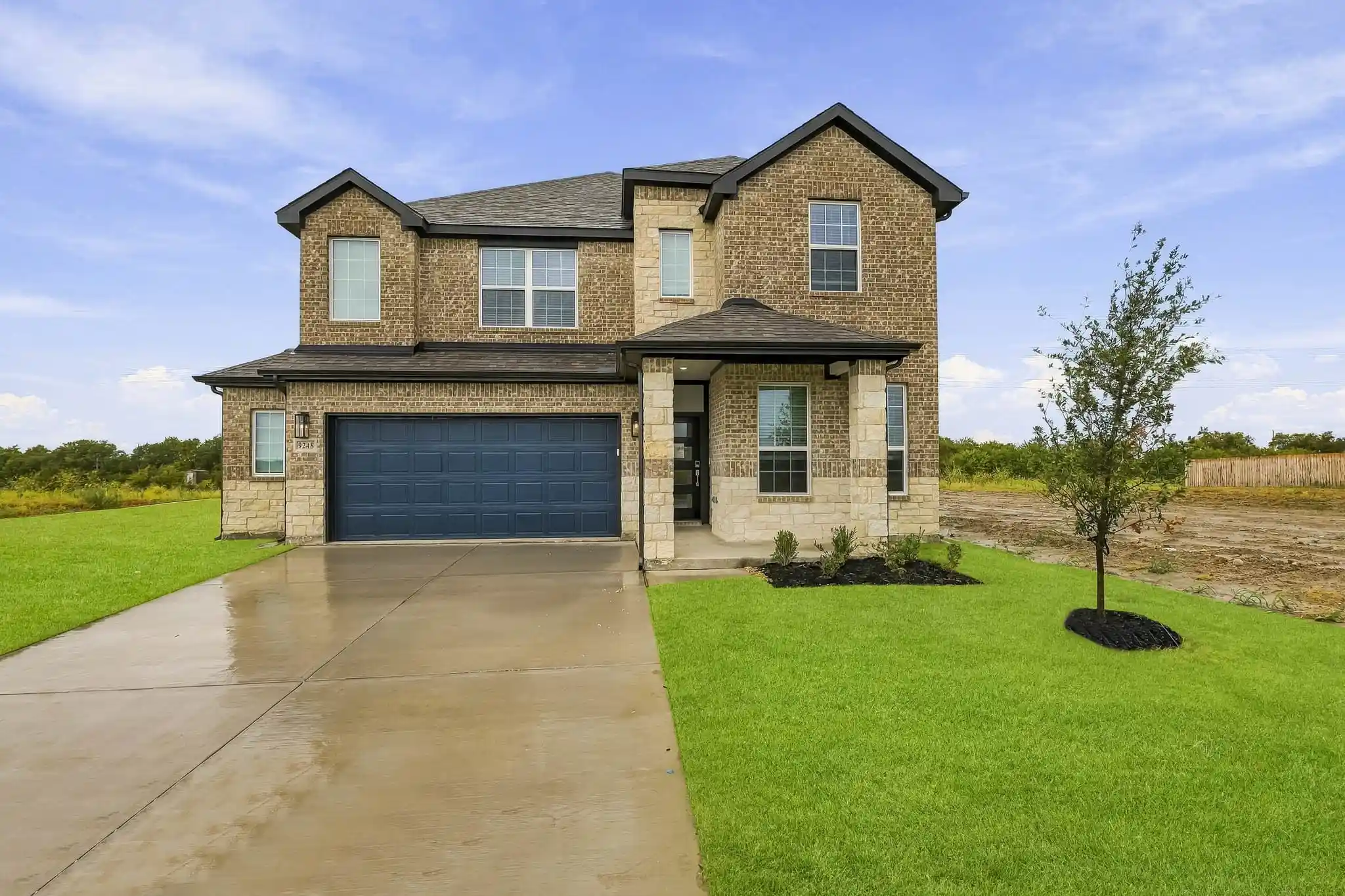 Photo 1 of Single family home for sale at 9248 Union Pacific Ln, Crowley, TX 76036 | MLS# 21336294 | Listing updated on 2026-10-29
