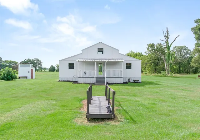 Photo 3 of Single family home for sale at 1083 Vz County Road 1319, Grand Saline, TX 75140 | MLS# 21334335 | Listing updated on 2026-09-16