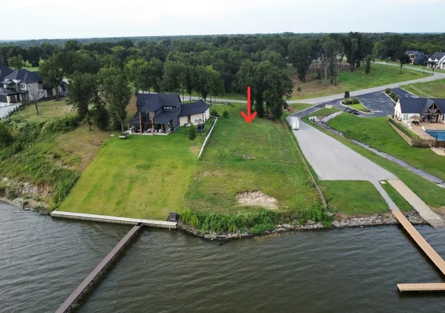 Photo 3 of Land for sale at 1582 Shoreline Dr, Kemp, TX 75143 | MLS# 21335572 | Listing updated on 2026-09-30