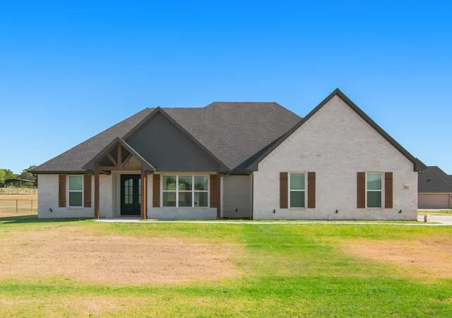 1st image of 121 Friendship Wy, Boyd, TX 76023 | MLS# 21336089