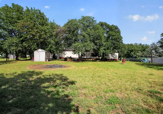 Photo 1 of Manufactured home for sale at 403 Prairie Ln, Azle, TX 76020 | MLS# 21336023 | Listing updated on 2026-07-21