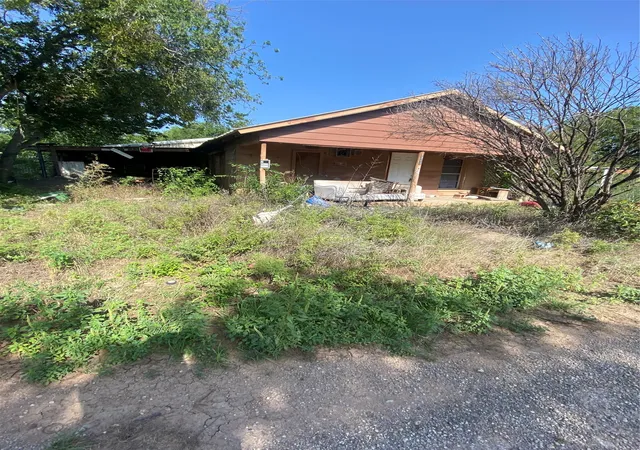 Photo 2 of Single family home for sale at 1311 N Blanco St, Coleman, TX 76834 | MLS# 21334272 | Listing updated on 2026-09-17