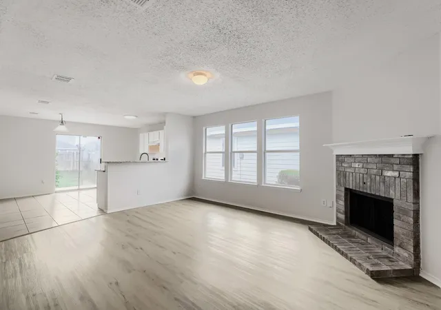 Photo 2 of Single family home for sale at 1625 White Oak Rd, Anna, TX 75409 | MLS# 21333501 | Listing updated on 2026-10-02