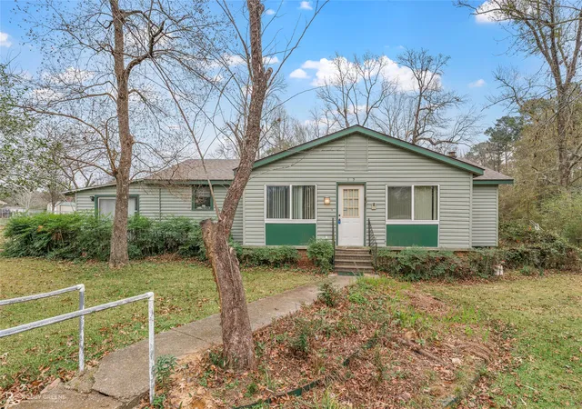 2nd image of 302 Princeton Rd, Princeton, LA 71067 | MLS# 21336404