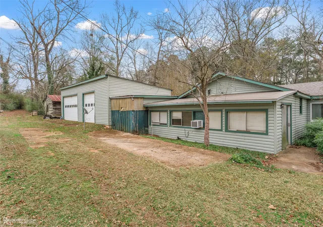 Photo 3 of Single family home for sale at 302 Princeton Rd, Princeton, LA 71067 | MLS# 21336404 | Listing updated on 2026-07-21