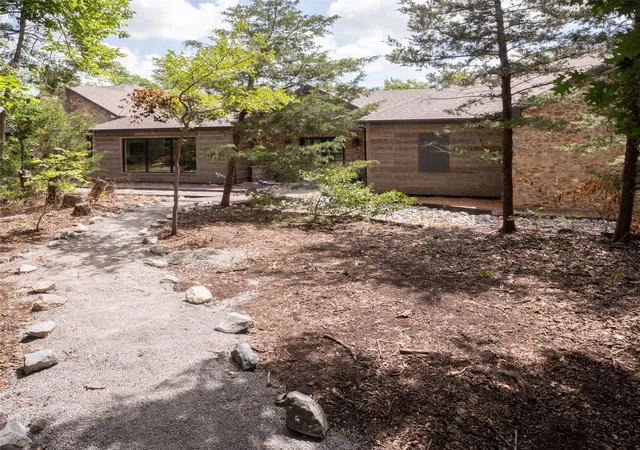 Photo 2 of Single family home for sale at 328 Wolf Front Rd, Van Alstyne, TX 75495 | MLS# 21334690 | Listing updated on 2026-07-21