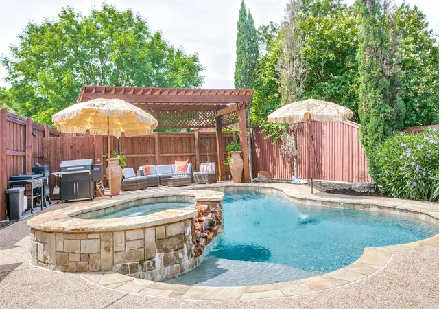 Photo 2 of Sale Pending at 909 Hillside Ln, Flower Mound, TX 75028 | MLS# 21321583 | Listing updated on 2026-08-28