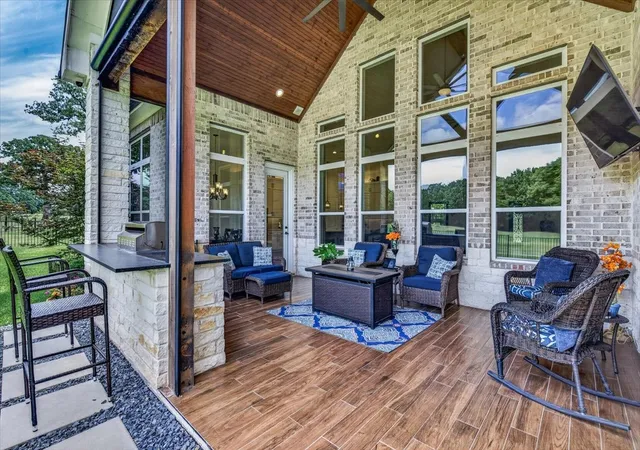 Photo 2 of Single family home for sale at 181 Colonial Dr, Mabank, TX 75156 | MLS# 21336444 | Listing updated on 2026-09-07