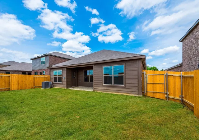 15th image of 303 Tidwell Dr, Ferris, TX 75125 | MLS# 21331145