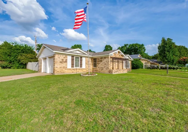 Photo 1 of Sale Pending at 2616 Shady Brook Dr, Bedford, TX 76021 | MLS# 21335480 | Listing updated on 2026-08-17