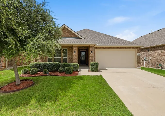 Photo 2 of Single family home for sale at 16204 Sparkhill St, Frisco, TX 75036 | MLS# 21336691 | Listing updated on 2026-07-26