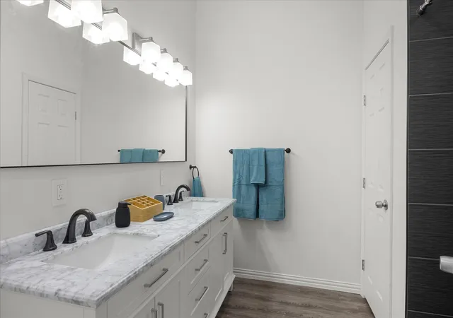 Photo 3 of Multi family home for sale at 3605 Flint Rock Cir, Granbury, TX 76048 | MLS# 21326855 | Listing updated on 2026-09-02