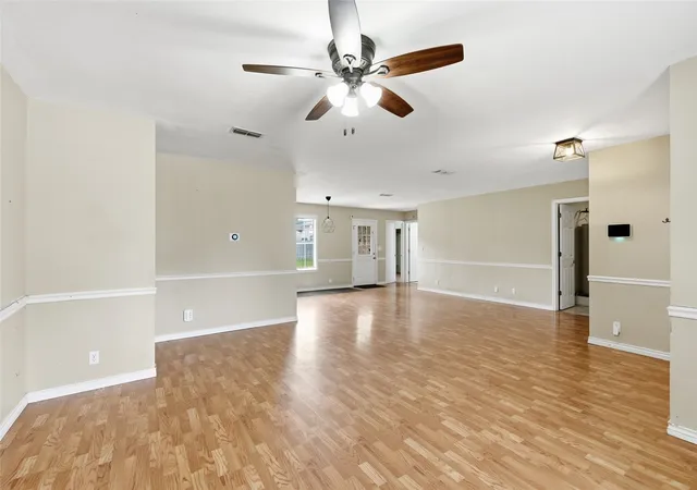 Photo 3 of Single family home for sale at 2205 Canyon Cir, Bonham, TX 75418 | MLS# 21336720 | Listing updated on 2026-07-25