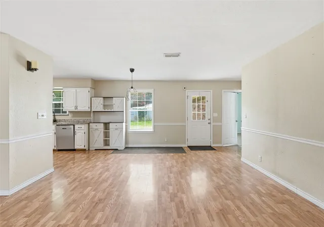 Photo 3 of Single family home for sale at 2205 Canyon Cir, Bonham, TX 75418 | MLS# 21336720 | Listing updated on 2026-07-25