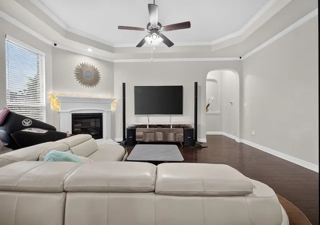 Photo 4 of Sale Pending at 1320 Cecilia Ct, Arlington, TX 76002 | MLS# 21336658 | Listing updated on 2026-08-19
