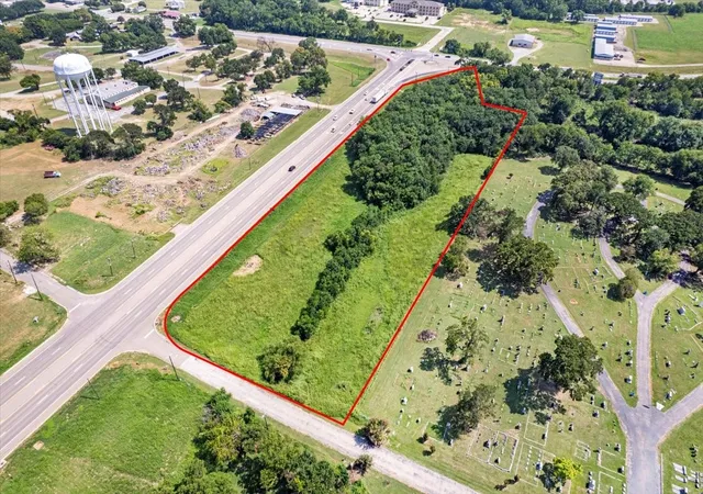 Photo 3 of Land for sale at Westside N Tx-121 Hwy, Bonham, TX 75418 | MLS# 21336828 | Listing updated on 2026-07-24