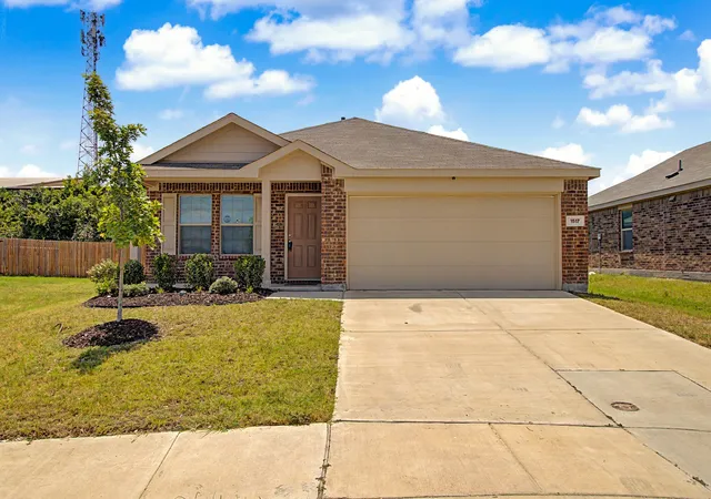 Photo 1 of Single family home for sale at 1517 Oak Creek Dr, Hutchins, TX 75141 | MLS# 21333058 | Listing updated on 2026-07-27