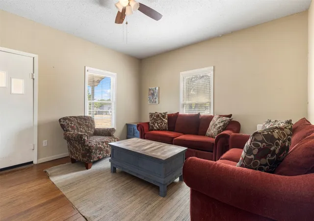 Photo 3 of Single family home for sale at 602 E Broadway St, Prosper, TX 75078 | MLS# 21336075 | Listing updated on 2026-08-29