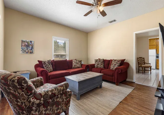 Photo 4 of Single family home for sale at 602 E Broadway St, Prosper, TX 75078 | MLS# 21336075 | Listing updated on 2026-08-29