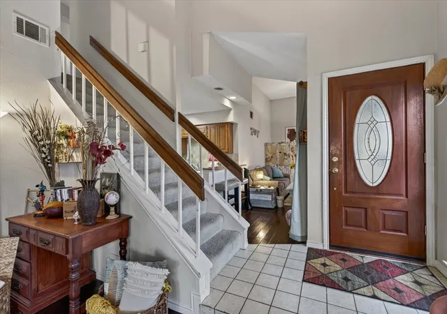 Photo 3 of Single family home for sale at 521 Blanco Dr, Mesquite, TX 75150 | MLS# 21336922 | Listing updated on 2026-09-01