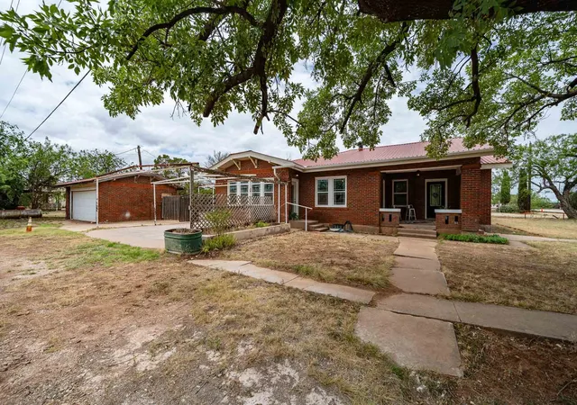 Photo 31 of Single family home for sale at 305 W Swenson Ave, Aspermont, TX 79502 | MLS# 21336853 | Listing updated on 2026-07-21