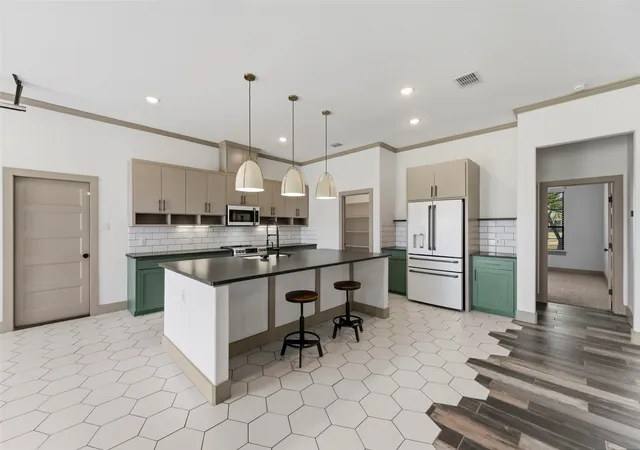 Photo 3 of Single family home for sale at 3217 Bairds Ln, Burleson, TX 76028 | MLS# 21329861 | Listing updated on 2026-10-01