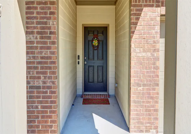 Photo 3 of Single family home for sale at 741 Windsor Ct, Lavon, TX 75166 | MLS# 21337018 | Listing updated on 2026-08-29