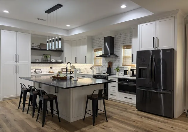 Photo 3 of Single family home for sale at 600 Lucas Dr, Athens, TX 75751 | MLS# 21337024 | Listing updated on 2026-10-05
