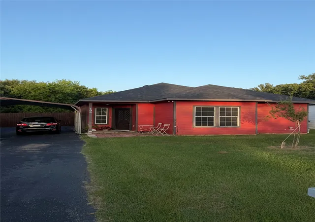 Photo 1 of Single family home for sale at 106 Callie Ln, Gun Barrel City, TX 75156 | MLS# 21335944 | Listing updated on 2026-08-04
