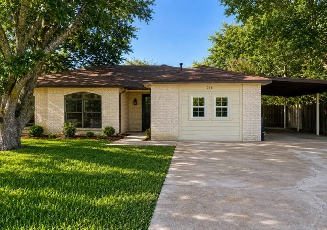 Photo 2 of Sale Pending at 216 Monica St, Glenn Heights, TX 75154 | MLS# 21337307 | Listing updated on 2026-09-25