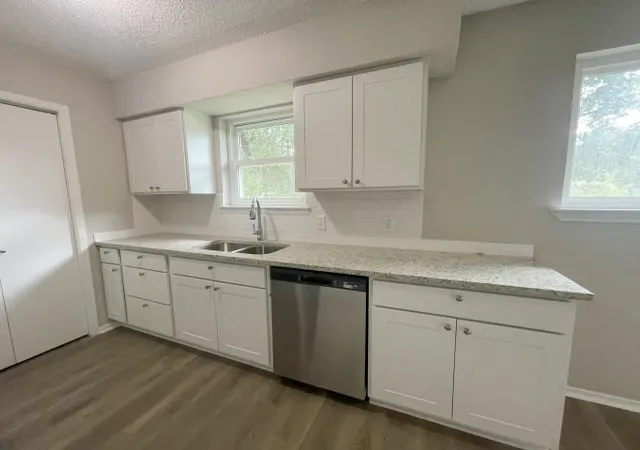 Photo 3 of Single family home for sale at 328 Hillside Ct, Burleson, TX 76028 | MLS# 21337295 | Listing updated on 2026-08-26