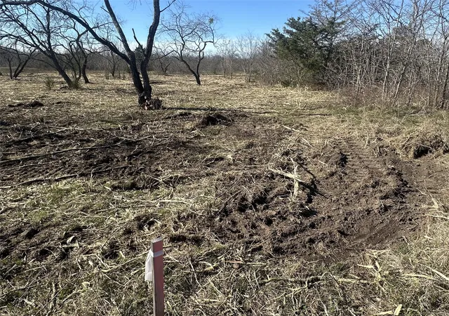 Photo 2 of Land for sale at 7077 County Road 4042, Seven Points, TX 75143 | MLS# 21334493 | Listing updated on 2026-07-21