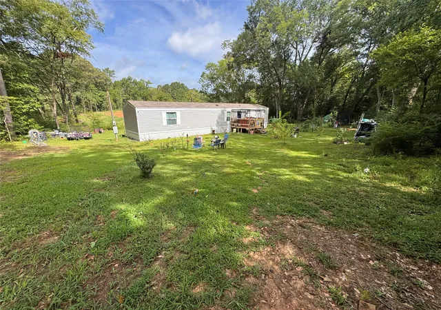 Photo 1 of Manufactured home for sale at 612 W Broadway, Jefferson, TX 75653 | MLS# 21336190 | Listing updated on 2026-09-15