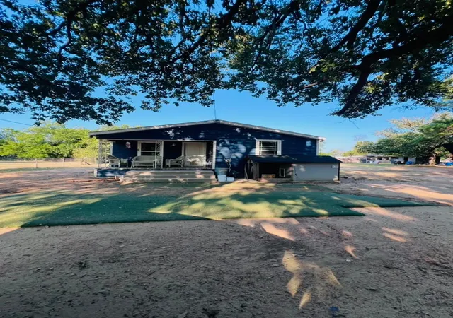 Photo 3 of Single family home for sale at 429 Baker St, Seagoville, TX 75159 | MLS# 21336681 | Listing updated on 2026-08-04