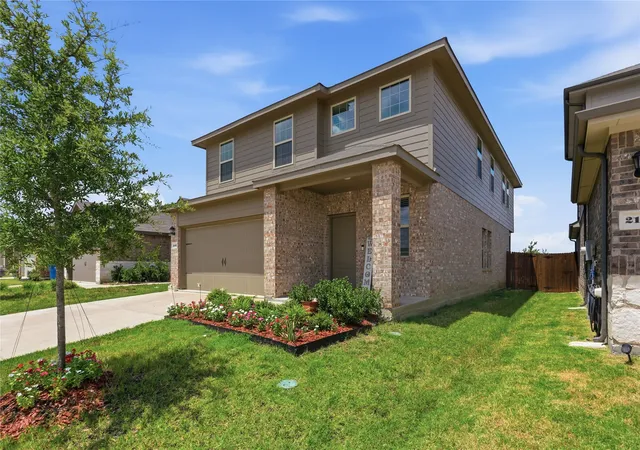 Photo 1 of Single family home for sale at 2102 Bailer Wy, Royse City, TX 75189 | MLS# 21328537 | Listing updated on 2026-08-25