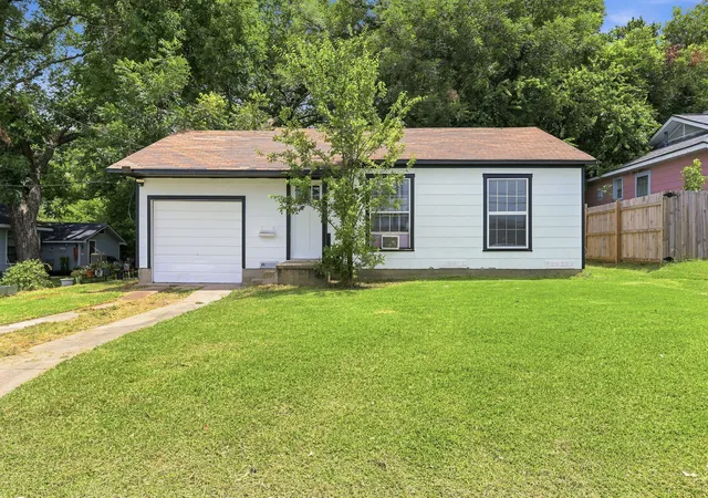 1st image of 607 S Austin St, Sherman, TX 75090 | MLS# 21326616
