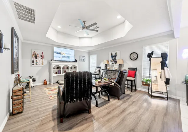 Photo 4 of Single family home for sale at 104 Easterner Pl, Rockwall, TX 75032 | MLS# 21315098 | Listing updated on 2026-08-18