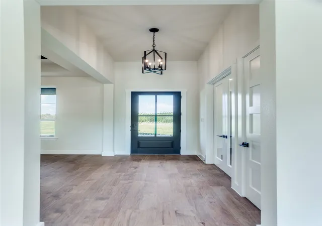 Photo 3 of Single family home for sale at 1037 Woodland Rd, Weatherford, TX 76088 | MLS# 21331196 | Listing updated on 2026-08-25