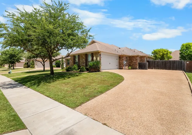 Photo 2 of Single family home for sale at 2304 Augustine, Waco, TX 76712 | MLS# 21326833 | Listing updated on 2026-07-22
