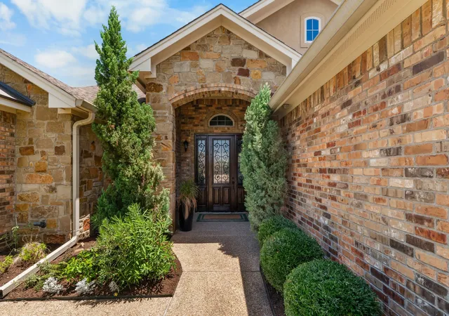Photo 3 of Single family home for sale at 2304 Augustine, Waco, TX 76712 | MLS# 21326833 | Listing updated on 2026-07-22