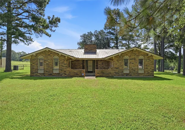 Photo 2 of Single family home for sale at 11138 Fm 901, Sadler, TX 76264 | MLS# 21337186 | Listing updated on 2026-07-22