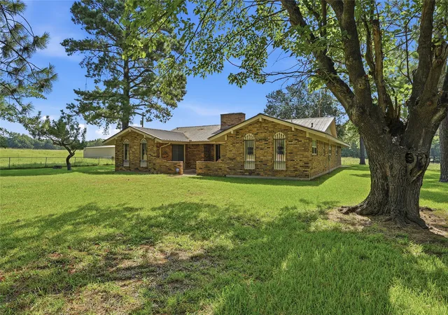Photo 3 of Single family home for sale at 11138 Fm 901, Sadler, TX 76264 | MLS# 21337186 | Listing updated on 2026-07-22