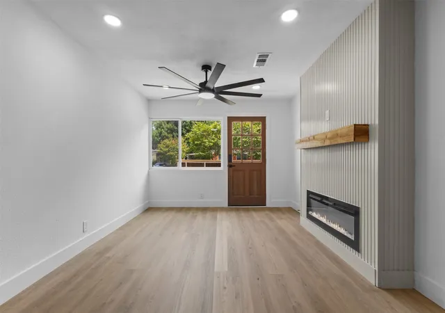 Photo 3 of Single family home for sale at 2938 Hillglenn Rd, Dallas, TX 75228 | MLS# 21337391 | Listing updated on 2026-07-26
