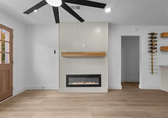 Photo 4 of Single family home for sale at 2938 Hillglenn Rd, Dallas, TX 75228 | MLS# 21337391 | Listing updated on 2026-07-26
