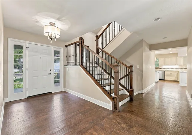 Single family home for sale at 2930 Peninsula Dr, Grapevine, TX 76051 | MLS# 21335081 | Listing updated on 2026-10-06
