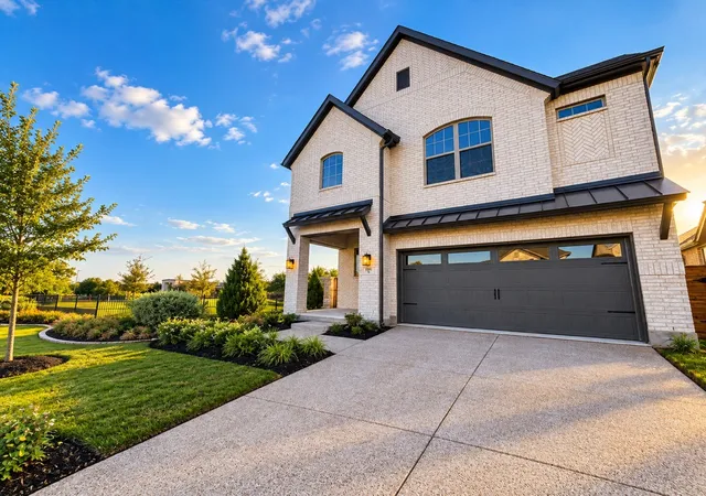 Photo 2 of Single family home for sale at 2001 Lone Oak Trl, Mesquite, TX 75181 | MLS# 21337637 | Listing updated on 2026-10-08