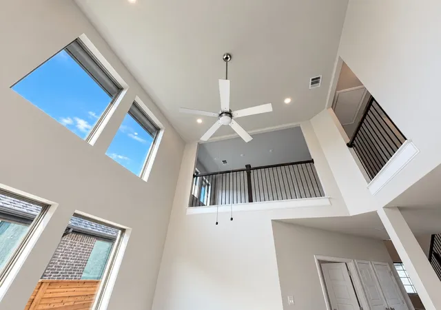 Photo 3 of Single family home for sale at 2001 Lone Oak Trl, Mesquite, TX 75181 | MLS# 21337637 | Listing updated on 2026-10-08