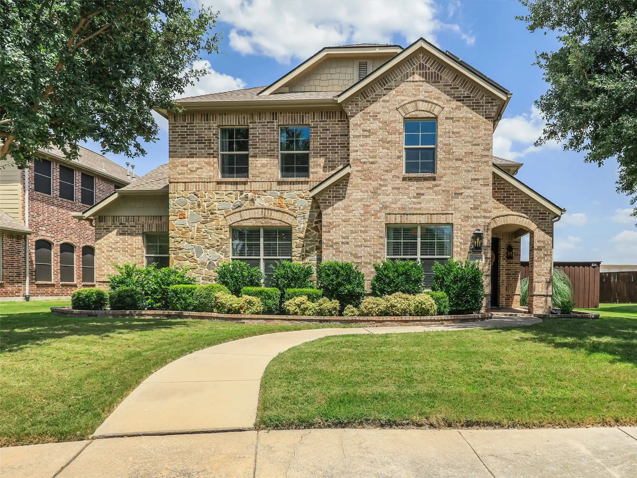 Photo 1 of Single family home for sale at 12000 Sunny St, Frisco, TX 75033 | MLS# 21329797 | Listing updated on 2026-10-08