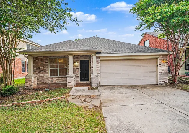 Photo 1 of Single family home for sale at 10728 Lipan Trl, Fort Worth, TX 76108 | MLS# 21336880 | Listing updated on 2026-08-20