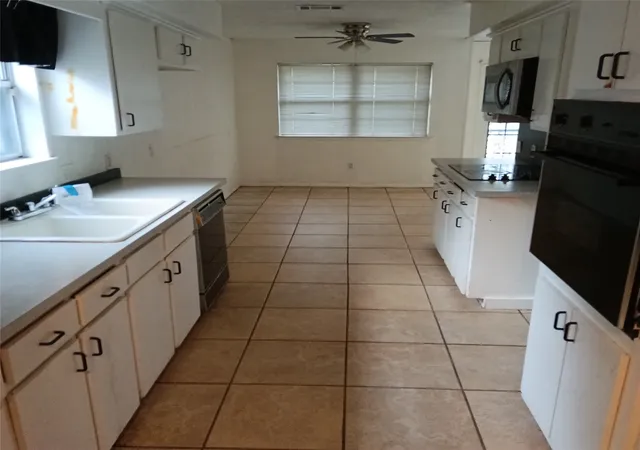 Photo 3 of Single family home for sale at 5013 Cordova Ave, Fort Worth, TX 76132 | MLS# 21337520 | Listing updated on 2026-08-27